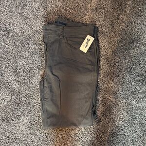 Duluth Trading Co. Men's Flex FireHose slim fit 5 pocket Dark Gray